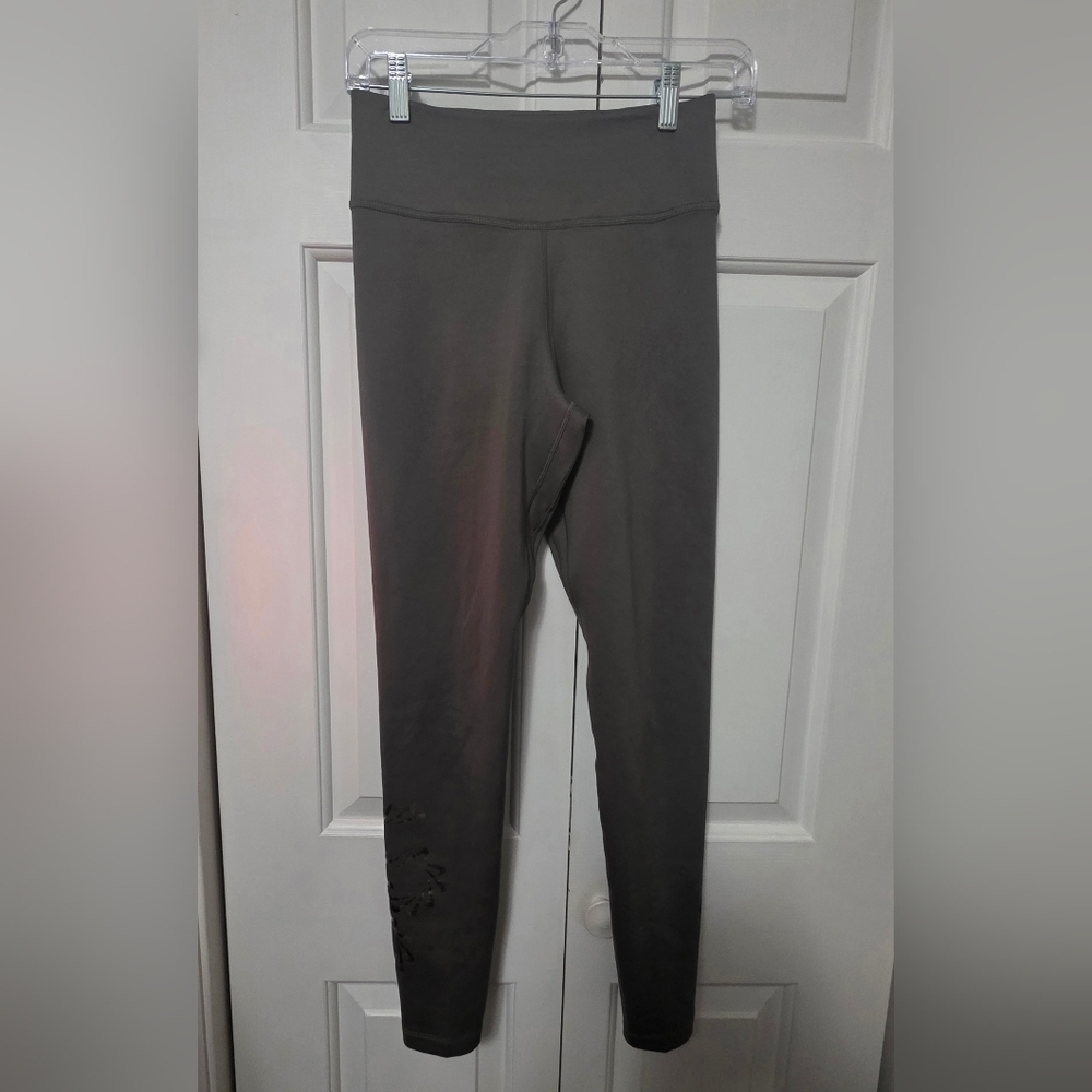 Nike Therma Fit One Mid Rise Leggings Size Small Olive Green - Picture 2 of 10